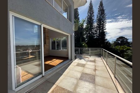Casa de condomínio para alugar com 600m², 5 quartos e 6 vagasVaranda da Sala