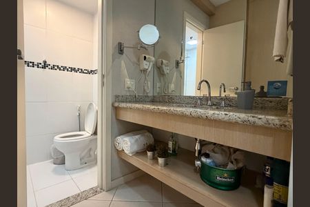 Banheiro de kitnet/studio à venda com 1 quarto, 37m² em Jacarepaguá, Rio de Janeiro