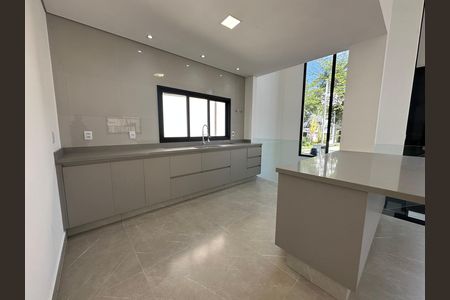 Casa de condomínio à venda com 304m², 4 quartos e 4 vagasCozinha