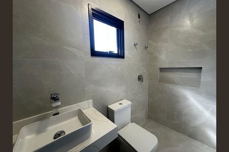 Casa de condomínio à venda com 304m², 4 quartos e 4 vagasBanheiro da Suíte 3