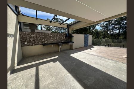 Casa de condomínio à venda com 304m², 4 quartos e 4 vagasChurrasqueira