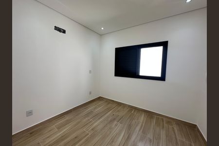 Casa de condomínio à venda com 304m², 4 quartos e 4 vagasQuarto