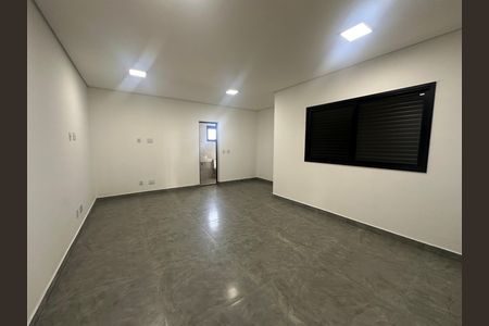 Casa de condomínio à venda com 304m², 4 quartos e 4 vagasSuíte 3
