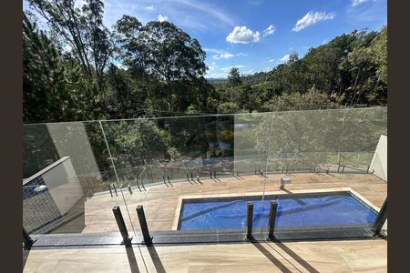 Casa de condomínio à venda com 304m², 4 quartos e 4 vagasVaranda