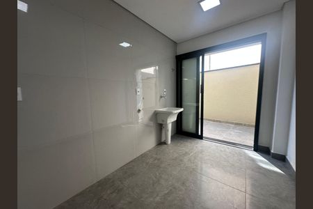 Casa de condomínio à venda com 304m², 4 quartos e 4 vagasÁrea de Serviço