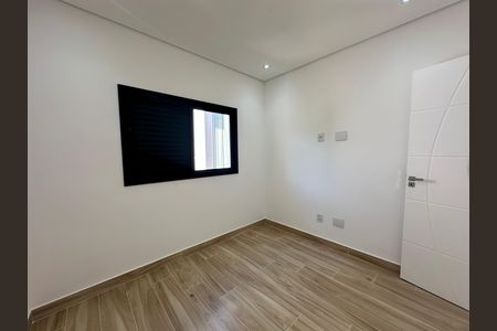 Casa de condomínio à venda com 304m², 4 quartos e 4 vagasQuarto