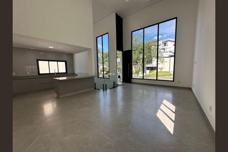 Casa de condomínio à venda com 304m², 4 quartos e 4 vagasSala