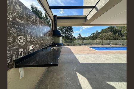 Casa de condomínio à venda com 304m², 4 quartos e 4 vagasChurrasqueira