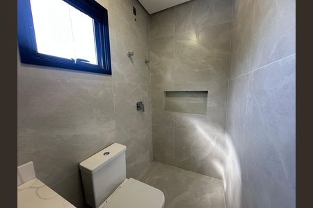 Casa de condomínio à venda com 304m², 4 quartos e 4 vagasBanheiro da Suíte 3