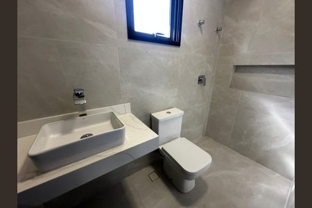Casa de condomínio à venda com 304m², 4 quartos e 4 vagasBanheiro da Suíte 3