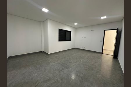 Casa de condomínio à venda com 304m², 4 quartos e 4 vagasSuíte 3