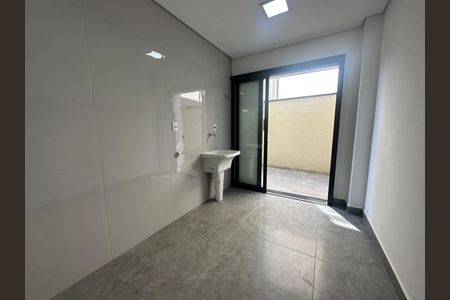 Casa de condomínio à venda com 304m², 4 quartos e 4 vagasÁrea de Serviço