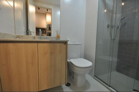 Banheiro de apartamento para alugar com 1 quarto, 30m² em Tucuruvi, São Paulo