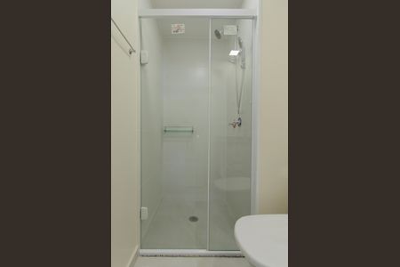 Banheiro de apartamento para alugar com 1 quarto, 28m² em Liberdade, São Paulo