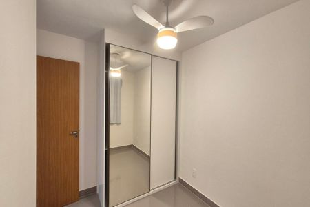 Quarto 2  de apartamento para alugar com 2 quartos, 45m² em Vila Satúrnia, Campinas
