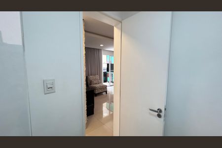 Apartamento para alugar com 82m², 2 quartos e 2 vagas Apartamento para alugar com 82m², 2 quartos e 2 vagasBanheiro 1
