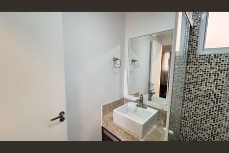 Apartamento para alugar com 82m², 2 quartos e 2 vagas Apartamento para alugar com 82m², 2 quartos e 2 vagasBanheiro 1