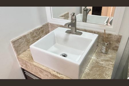 Apartamento para alugar com 82m², 2 quartos e 2 vagas Apartamento para alugar com 82m², 2 quartos e 2 vagasBanheiro 1