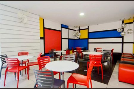 Apartamento para alugar com 82m², 2 quartos e 2 vagas Apartamento para alugar com 82m², 2 quartos e 2 vagasÁrea comum - Salão de festas