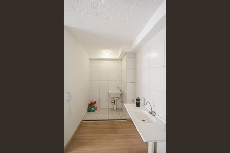 Apartamento à venda com 35m², 2 quartos e sem vaga Apartamento à venda com 35m², 2 quartos e sem vagaCozinha e Área de Serviço