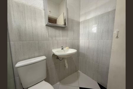 Studio à venda com 50m², 1 quarto e sem vaga Studio à venda com 50m², 1 quarto e sem vagaBanheiro social