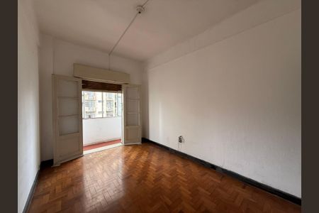 Studio à venda com 50m², 1 quarto e sem vaga Studio à venda com 50m², 1 quarto e sem vagaSala