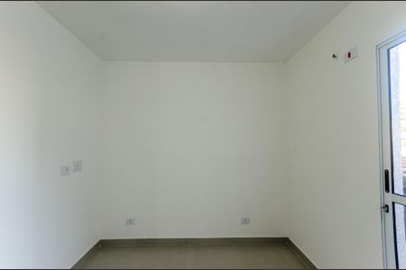 Quarto de kitnet/studio para alugar com 1 quarto, 25m² em Vila Zat, São Paulo