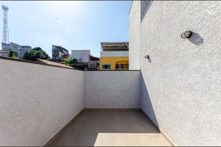 Studio para alugar com 25m², 1 quarto e sem vaga Studio para alugar com 25m², 1 quarto e sem vagaTerraço