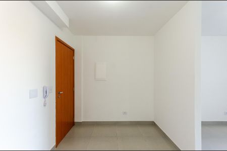 Studio para alugar com 25m², 1 quarto e sem vaga Studio para alugar com 25m², 1 quarto e sem vagaEntrada