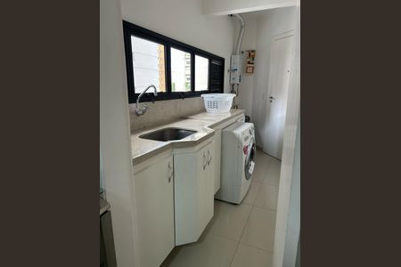 Apartamento à venda com 124m², 3 quartos e 3 vagas Apartamento à venda com 124m², 3 quartos e 3 vagasÁrea de Serviço