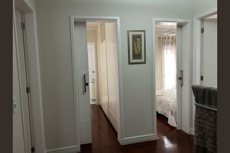 Corredor de apartamento para alugar com 3 quartos, 124m² em Vila Mariana, São Paulo