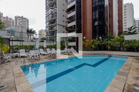 Apartamento à venda com 124m², 3 quartos e 3 vagas Apartamento à venda com 124m², 3 quartos e 3 vagasÁrea externa