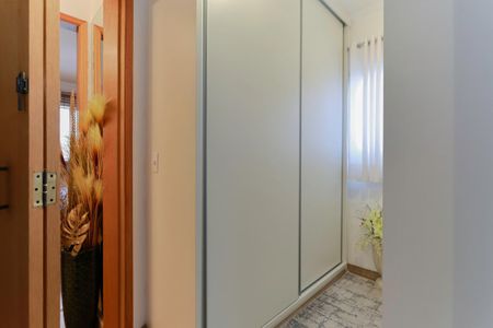 Apartamento à venda com 72m², 2 quartos e 1 vaga Apartamento à venda com 72m², 2 quartos e 1 vagaCloset