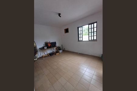 Casa para alugar com 250m², 2 quartos e 3 vagasQuarto