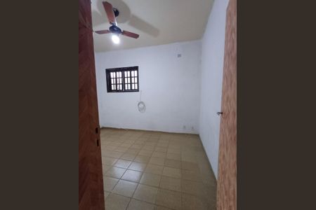 Quarto de casa para alugar com 2 quartos, 250m² em Guaratiba, Rio de Janeiro
