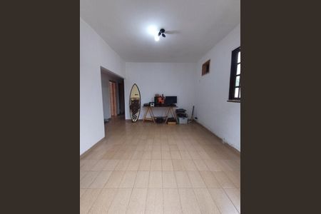 Sala de casa para alugar com 2 quartos, 250m² em Guaratiba, Rio de Janeiro