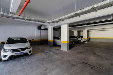Apartamento à venda com 50m², 2 quartos e 1 vaga Apartamento à venda com 50m², 2 quartos e 1 vagaÁrea Comum - Garagem