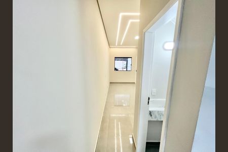 Casa à venda com 123m², 3 quartos e 2 vagasCorredor