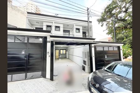 Casa à venda com 123m², 3 quartos e 2 vagasFachada