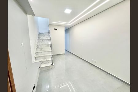 Casa à venda com 123m², 3 quartos e 2 vagasSala