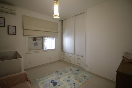 Casa de condomínio à venda com 375m², 4 quartos e 2 vagasquarto 3