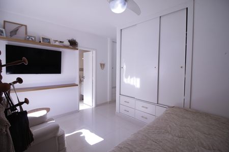Casa de condomínio à venda com 375m², 4 quartos e 2 vagasSuíte 4