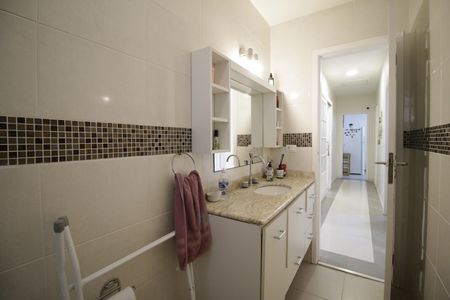 Casa de condomínio à venda com 375m², 4 quartos e 2 vagasBanheiro