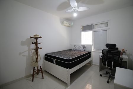 Casa de condomínio à venda com 375m², 4 quartos e 2 vagasquarto 2