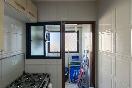 Apartamento para alugar com 76m², 2 quartos e 1 vagaÁrea de Serviço