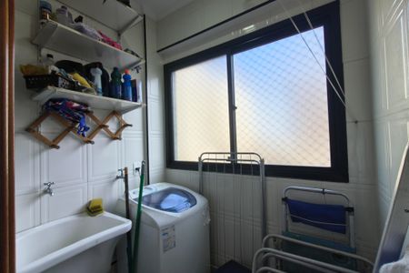 Apartamento para alugar com 76m², 2 quartos e 1 vagaÁrea de Serviço