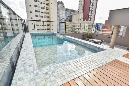 Studio à venda com 26m², 1 quarto e sem vaga Studio à venda com 26m², 1 quarto e sem vagaÁrea comum - Piscina