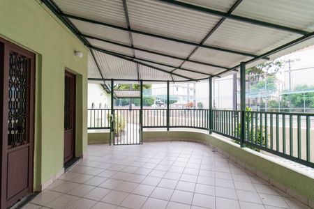 Apartamento à venda com 74m², 2 quartos e 1 vagaÁrea comum