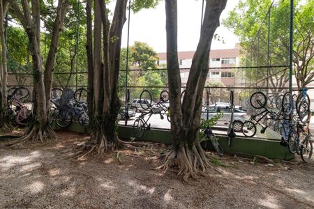 Apartamento à venda com 74m², 2 quartos e 1 vagaÁrea comum