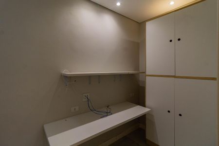 Apartamento à venda com 74m², 2 quartos e 1 vagaCloset